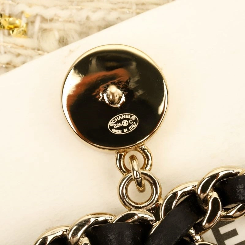 Chanel Earrings SmoothTexture 224849