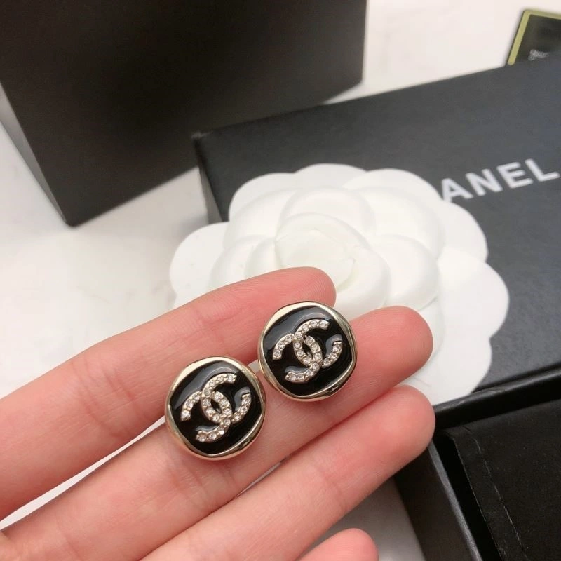 Chanel Earrings Compact 224789