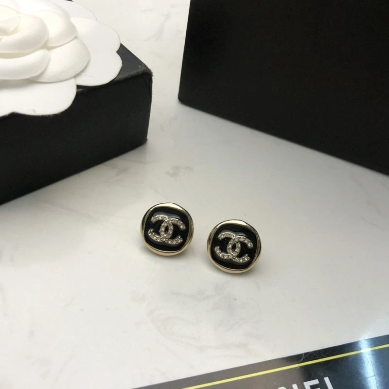 Chanel Earrings Compact 224789