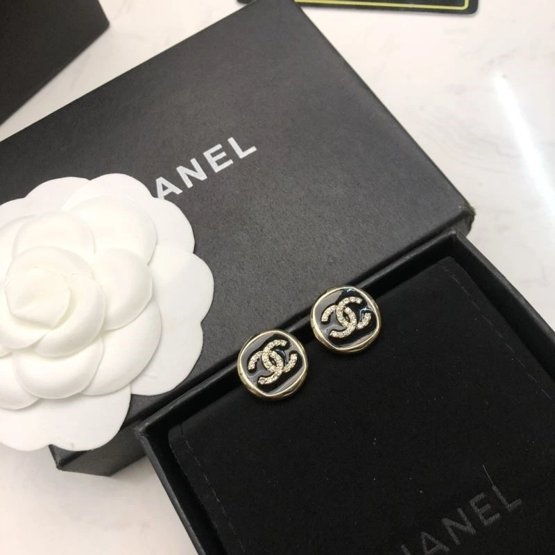 Chanel Earrings Compact 224789