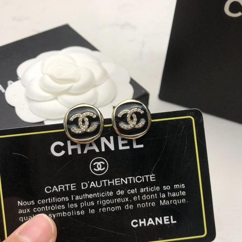 Chanel Earrings Compact 224789