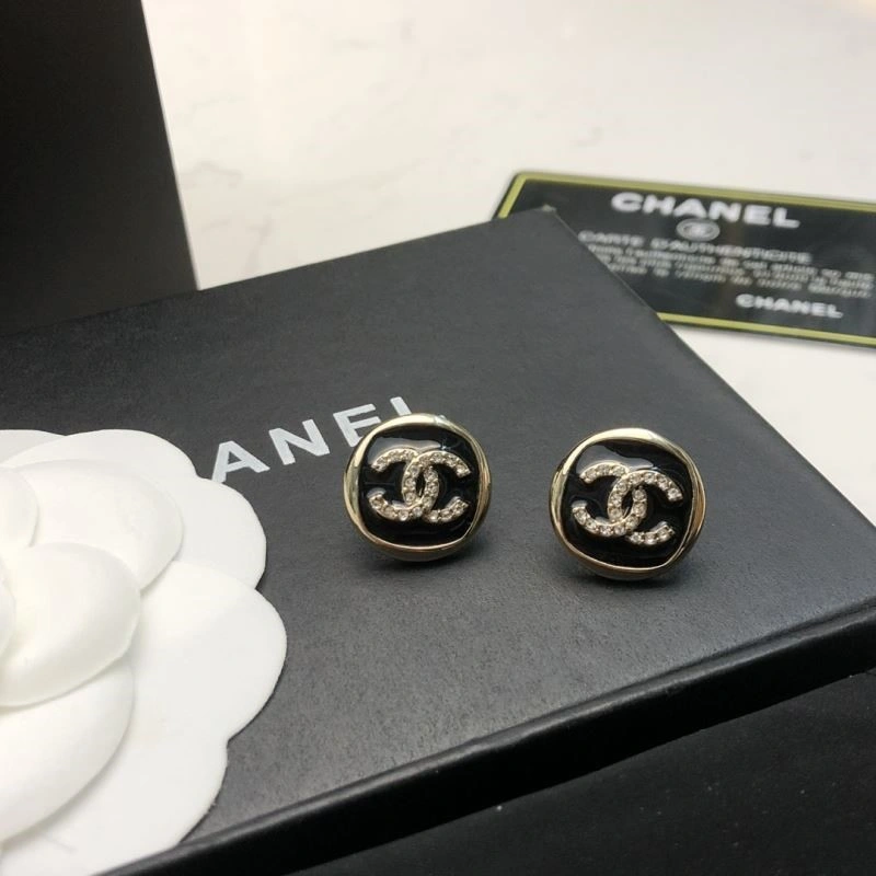 Chanel Earrings Compact 224789