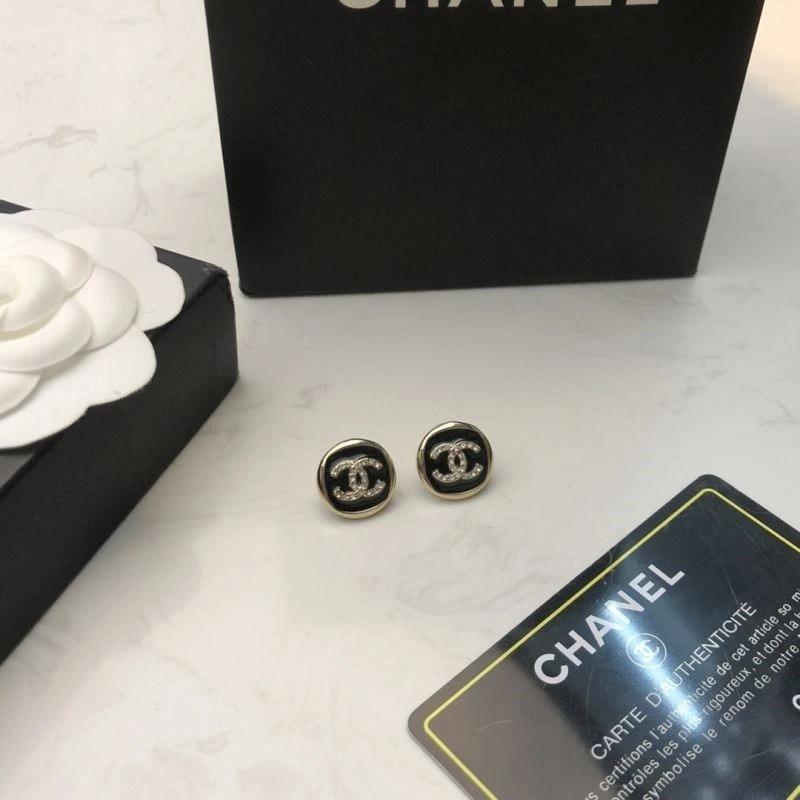 Chanel Earrings Compact 224789