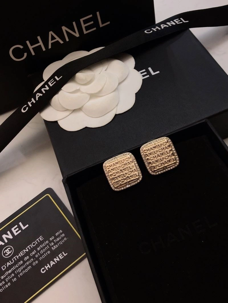 Chanel Earrings Supportive 224792