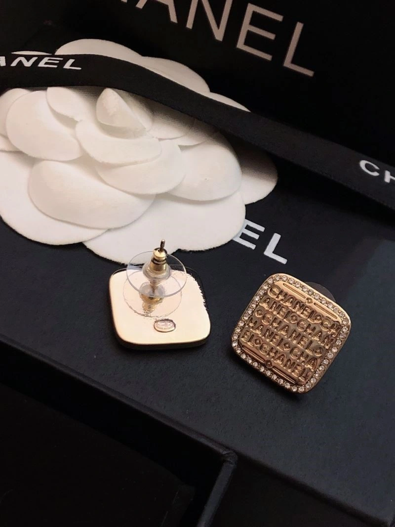 Chanel Earrings Supportive 224792