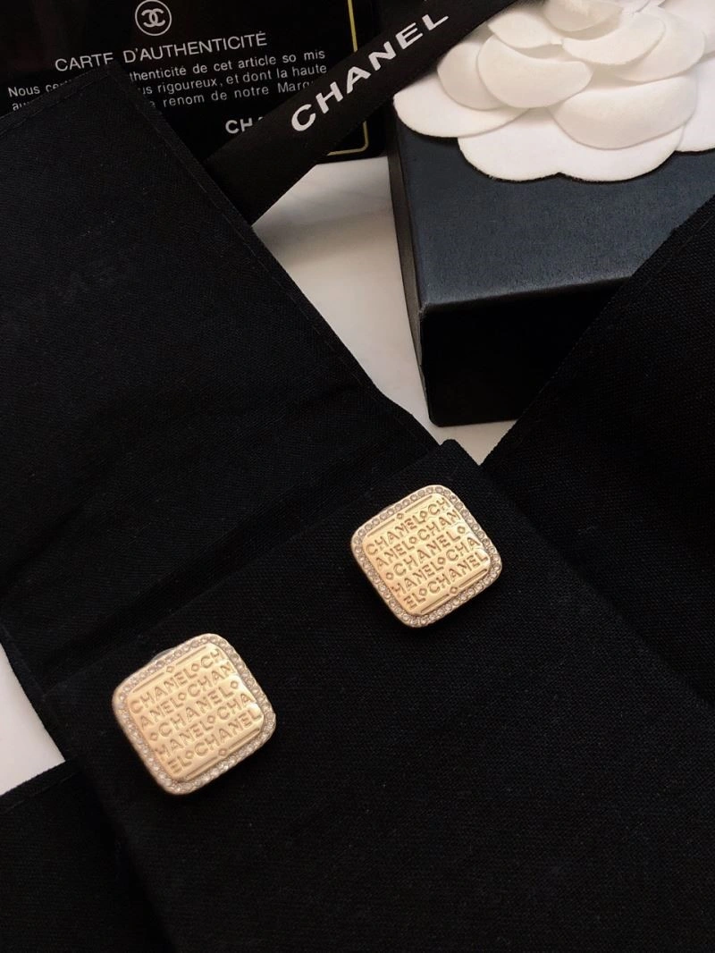 Chanel Earrings Supportive 224792