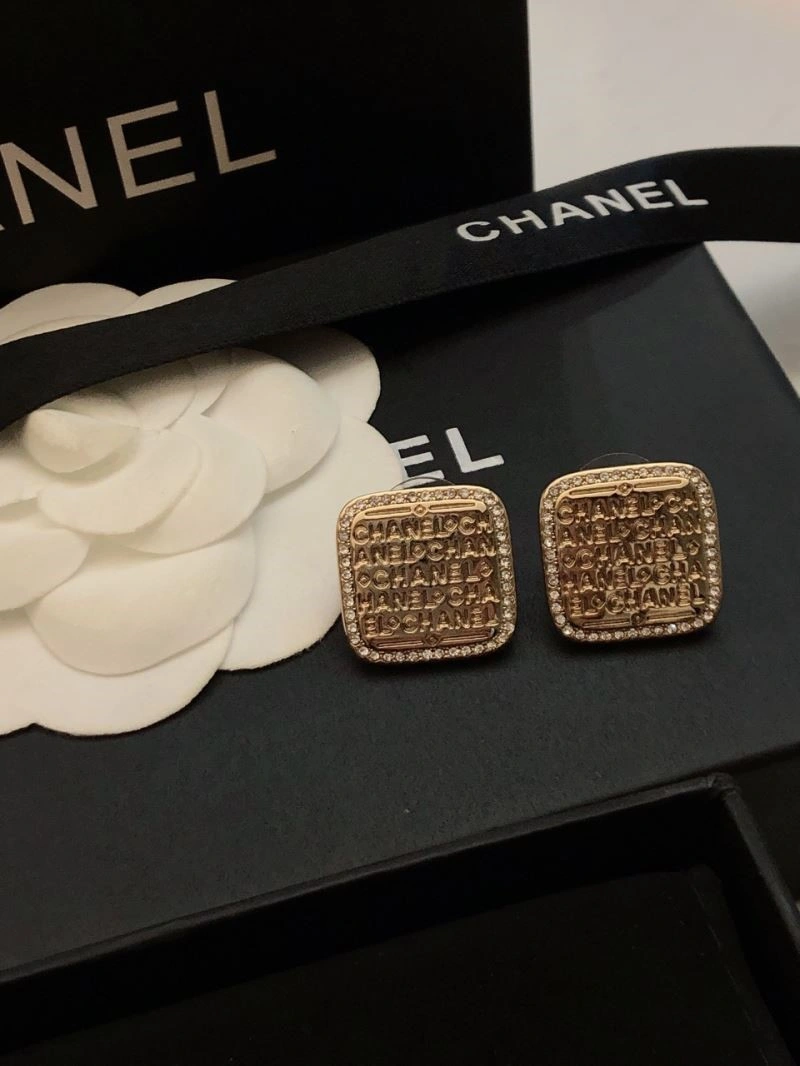 Chanel Earrings Supportive 224792