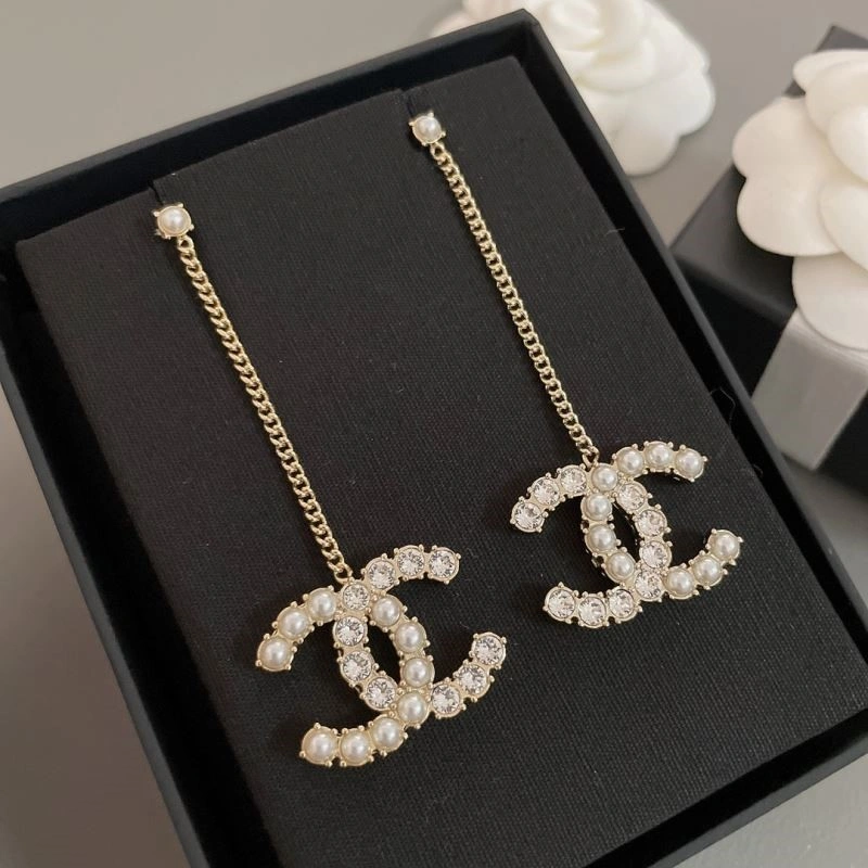 Snug Chanel Earrings 224777