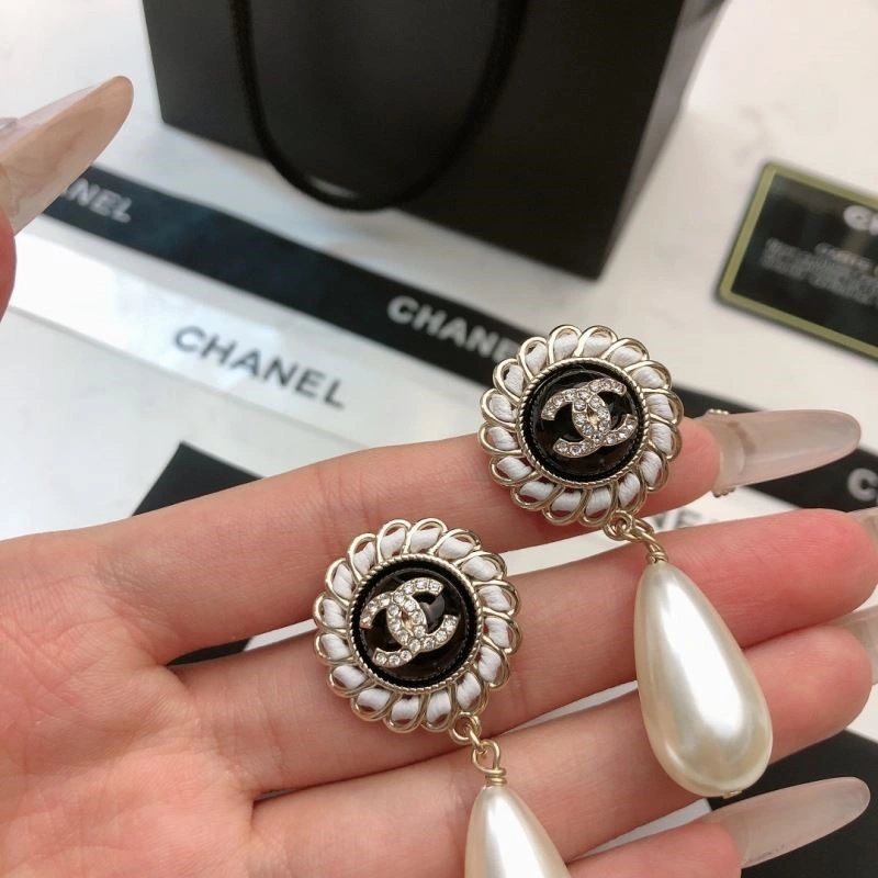 Chanel Earrings MultiPurpose 224768