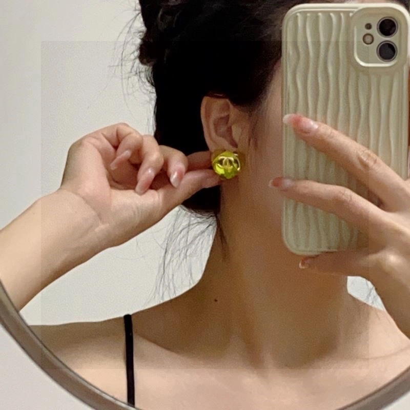 Effortless Chanel Earrings 224766