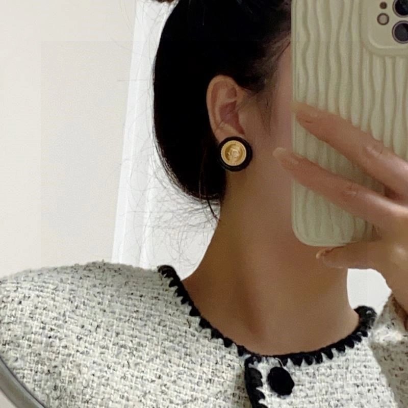 Chanel Earrings UrbanChic 224775