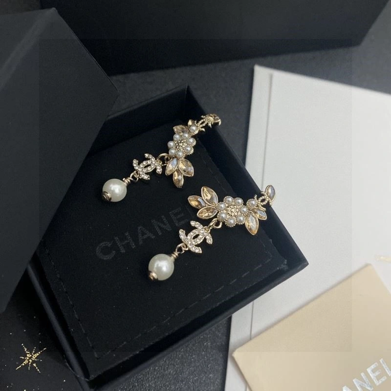 Chanel Earrings Durable 224751