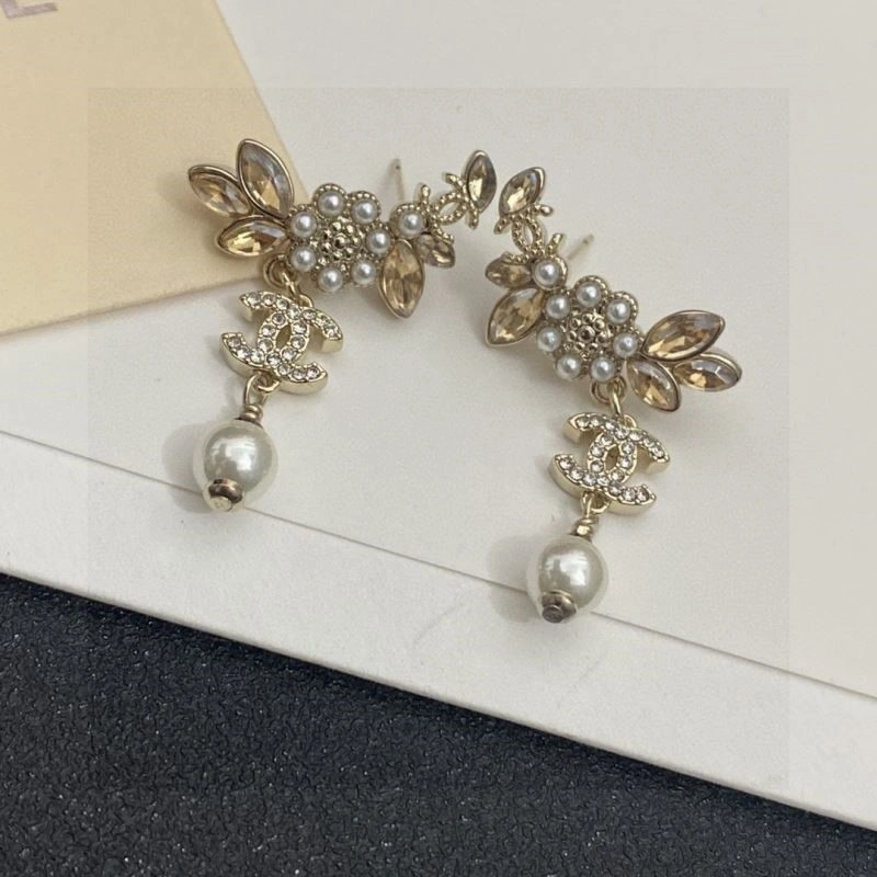 Chanel Earrings Durable 224751