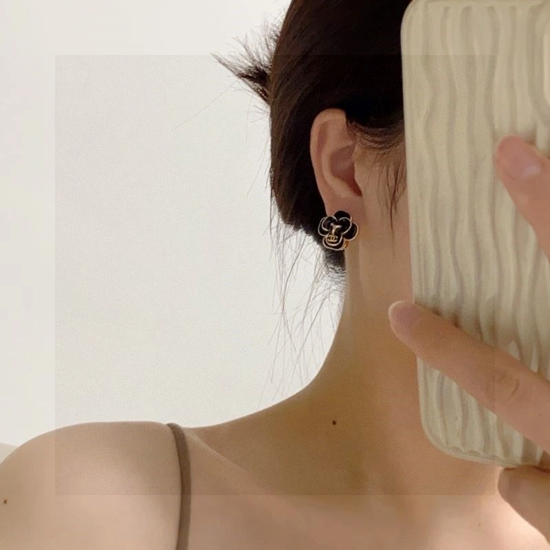Chanel Earrings Fashionable 224319