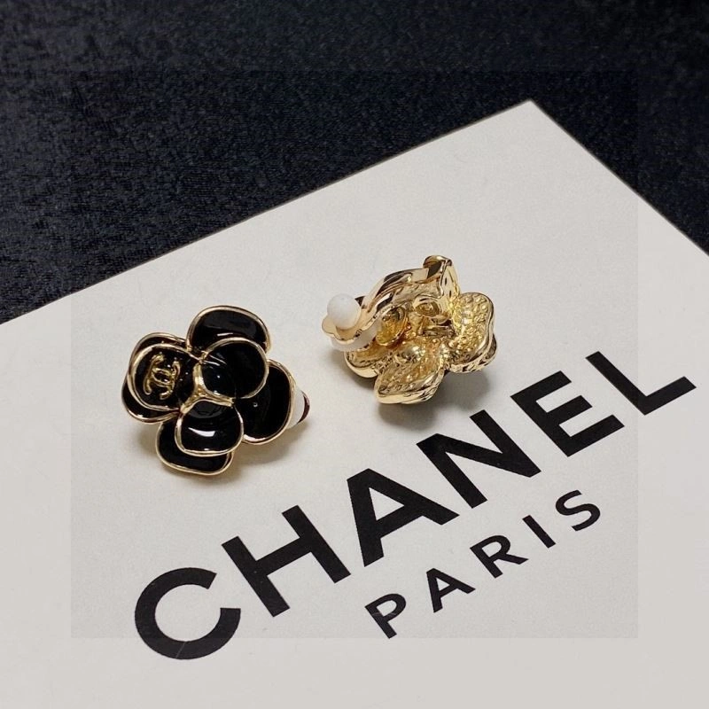 Chanel Earrings Fashionable 224319