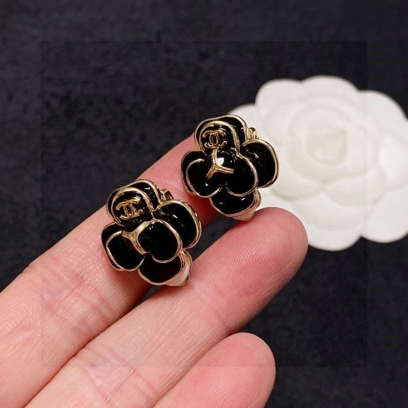 Chanel Earrings Fashionable 224319