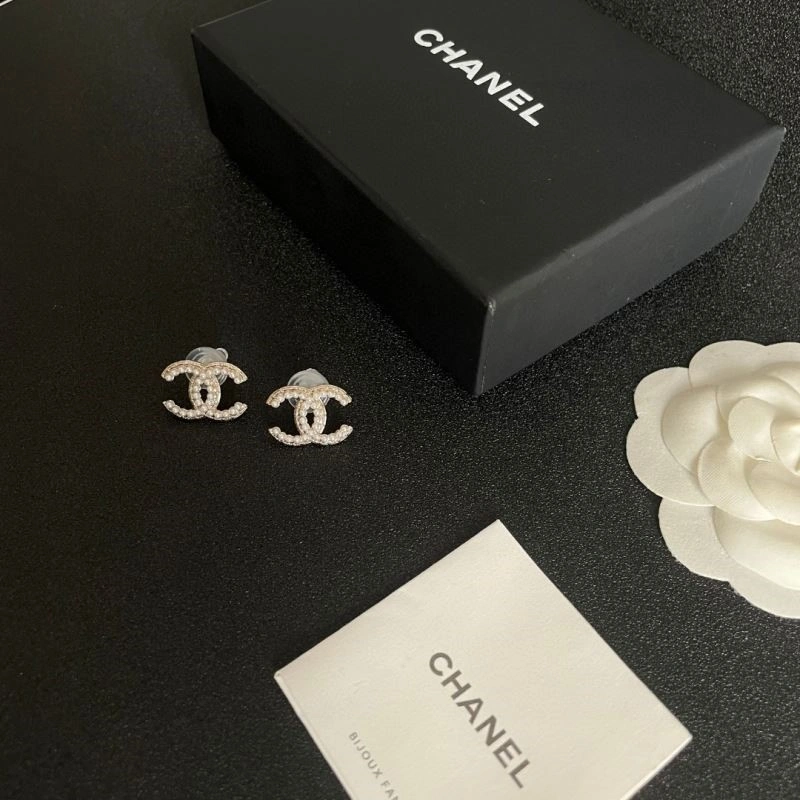 Resilient Chanel Earrings 224301