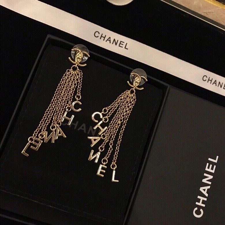 Comfortable Chanel Earrings 224281