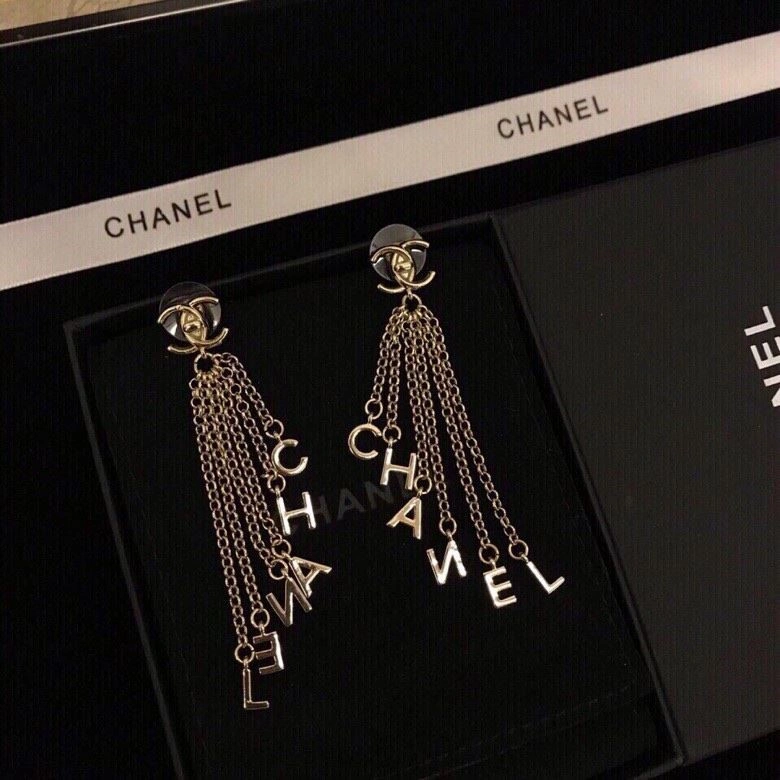 Comfortable Chanel Earrings 224281
