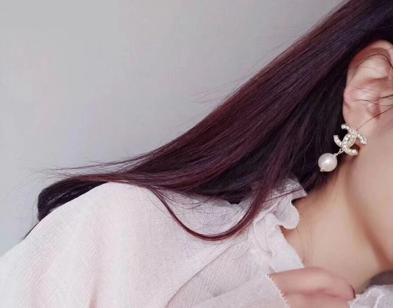 WellDesigned Chanel Earrings 224286