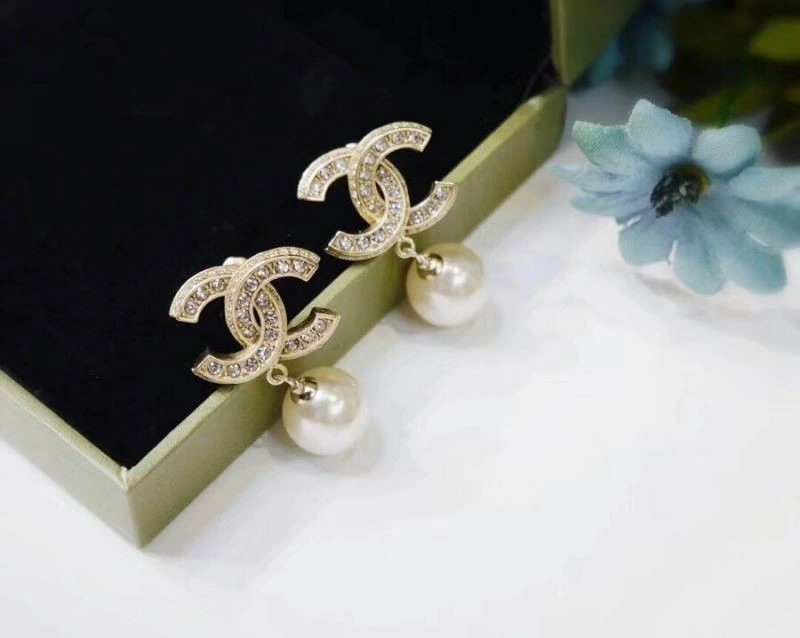 WellDesigned Chanel Earrings 224286