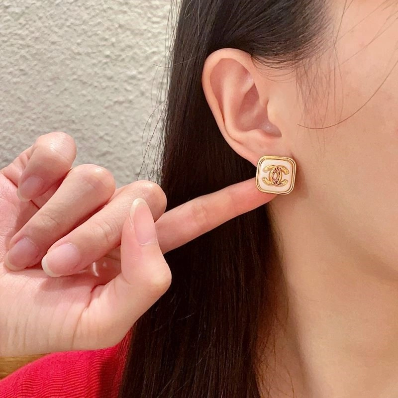 Chanel Earrings ComfortFit 224444