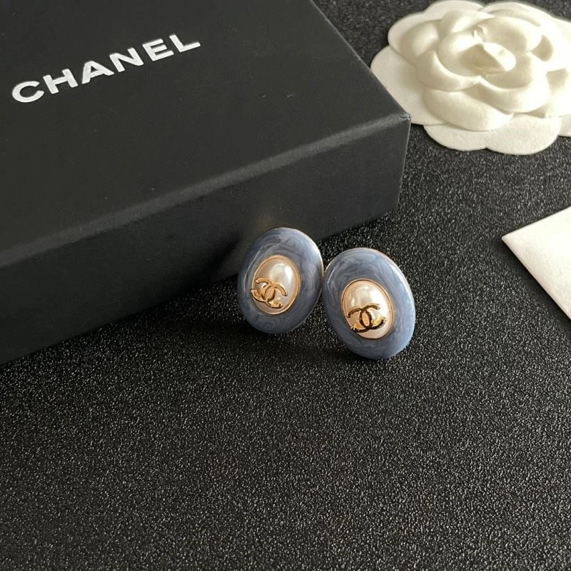 Vibrant Chanel Earrings 224268