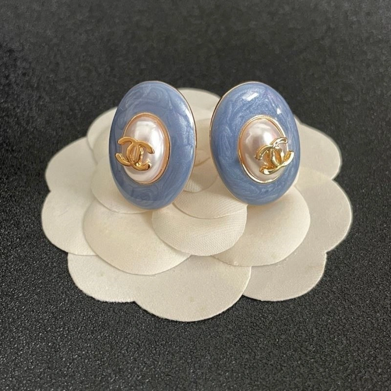 Vibrant Chanel Earrings 224268