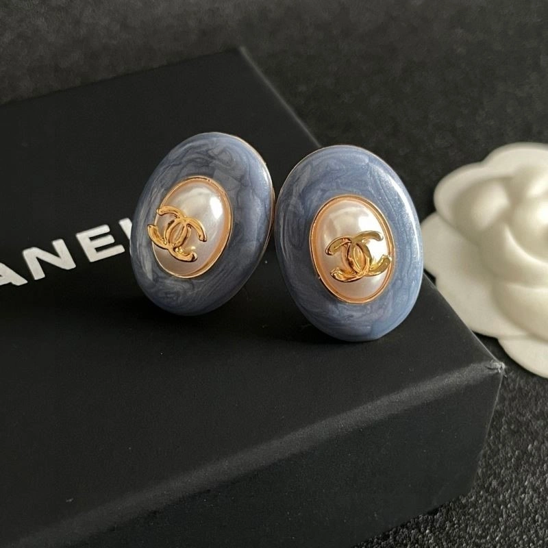Vibrant Chanel Earrings 224268