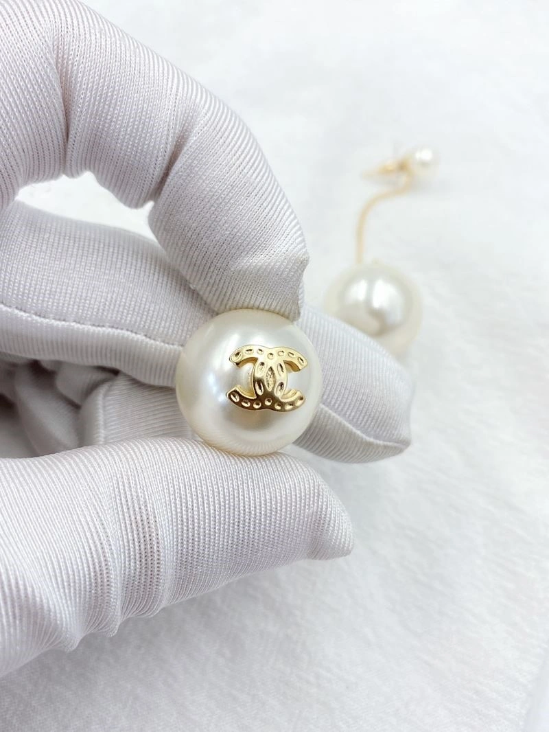 Chanel Earrings Sleek 224265