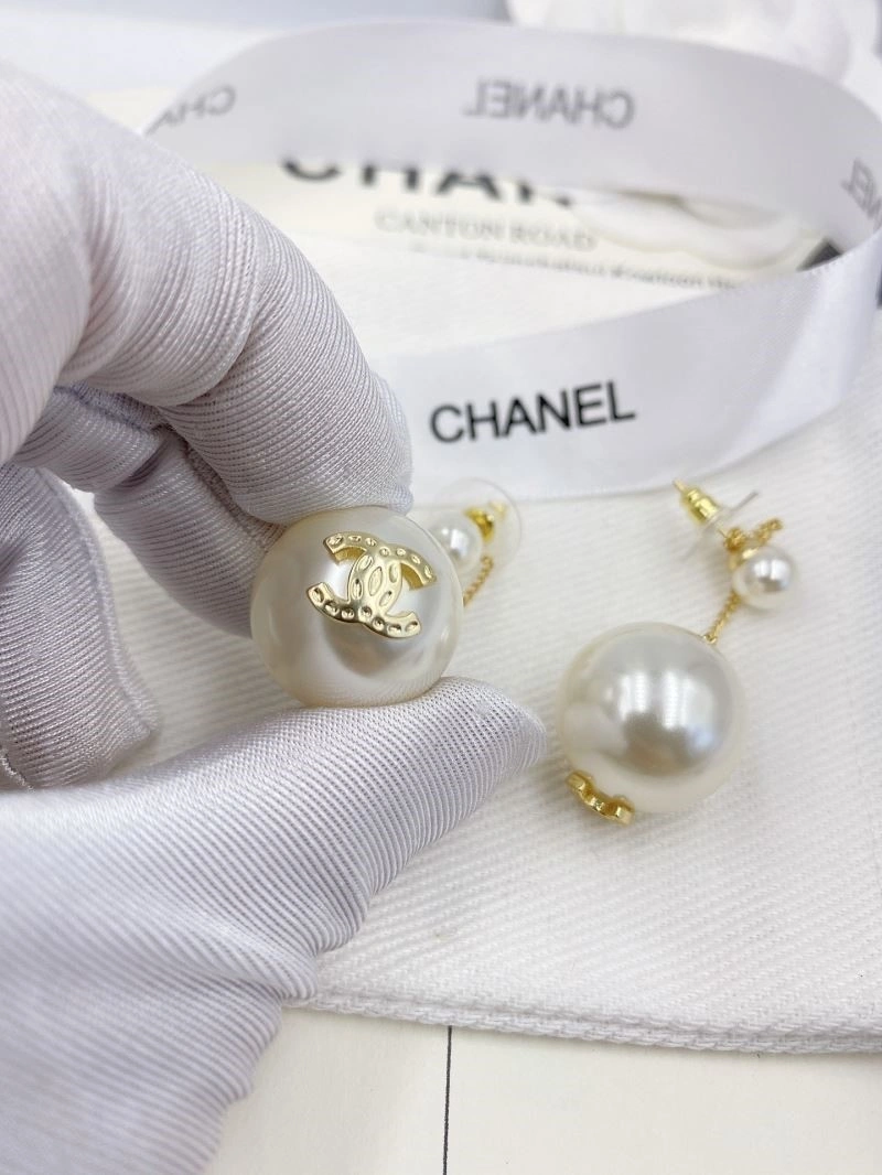 Chanel Earrings Sleek 224265