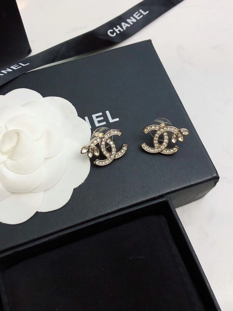 Chanel Earrings Compact 224240