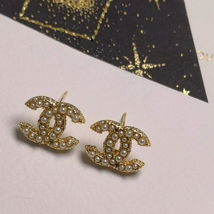 Chanel Earrings Breathable 224252