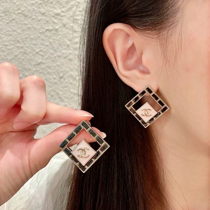 Chanel Earrings QuickDry 224224