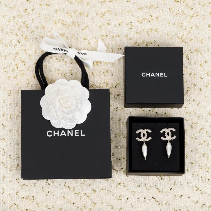 Chanel Earrings MultiPurpose 224229