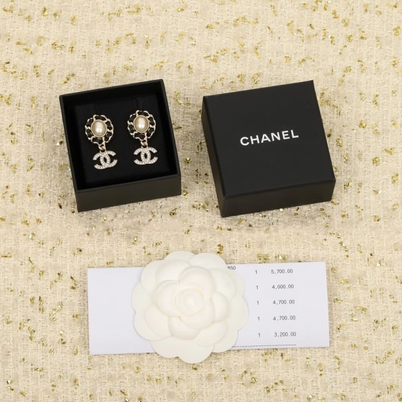 Trendy Chanel Earrings 224223