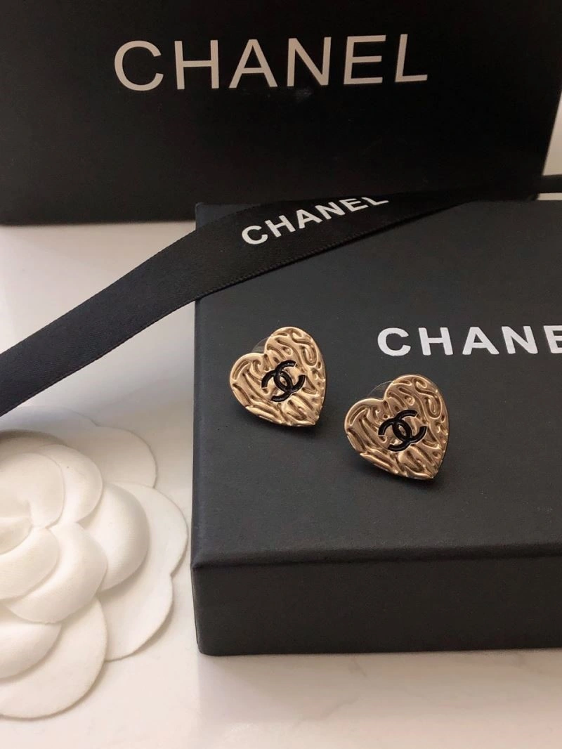 Chanel Earrings EyeCatching 224204