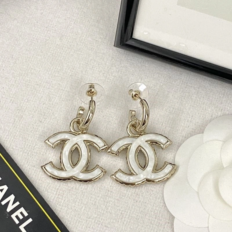 Minimalist Chanel Earrings 224195
