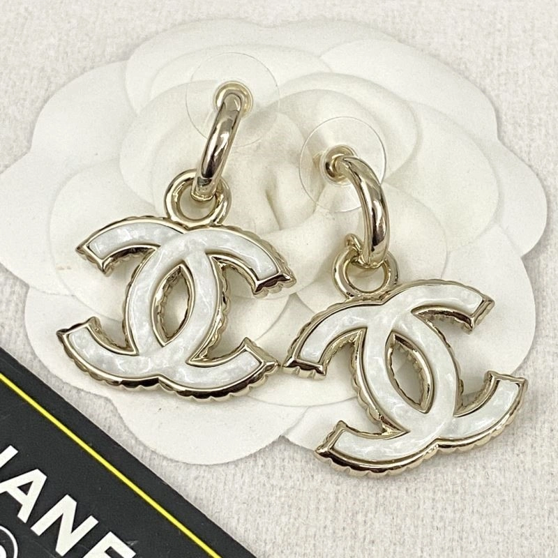 Minimalist Chanel Earrings 224195
