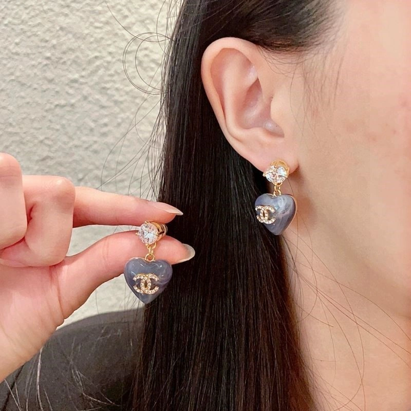 Stretchable Chanel Earrings 224181