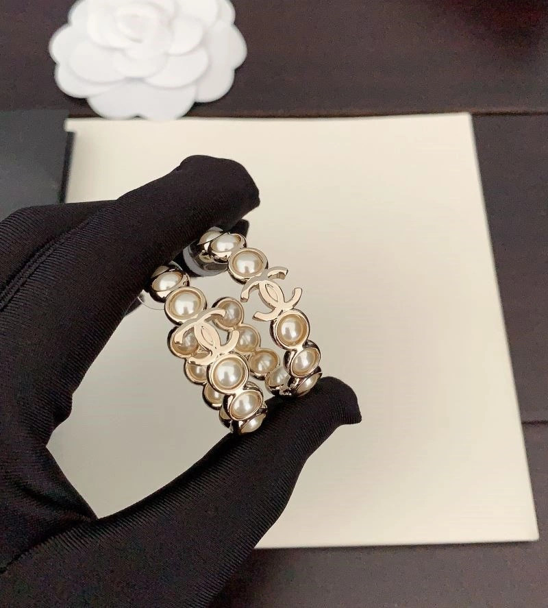WrinkleFree Chanel Earrings 224220