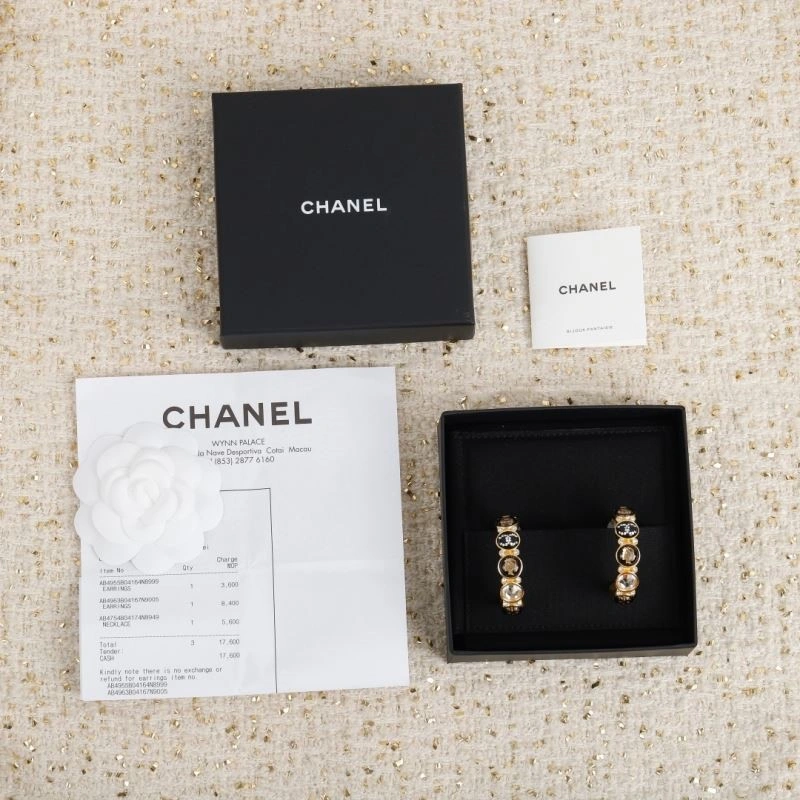 Minimalist Chanel Earrings 224173
