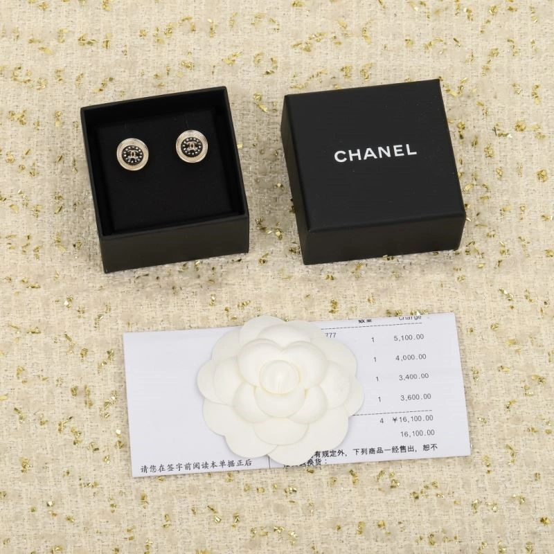 Chanel Earrings Neat 224170