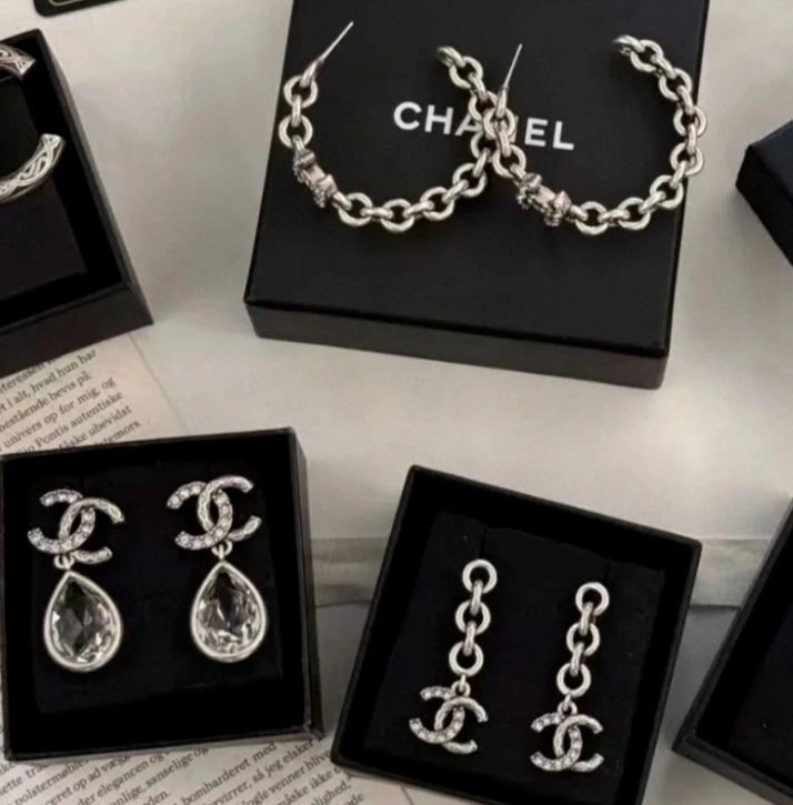 HighPerformance Chanel Earrings 224167