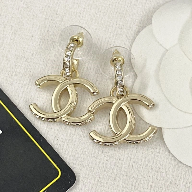 Fashionable Chanel Earrings 224159