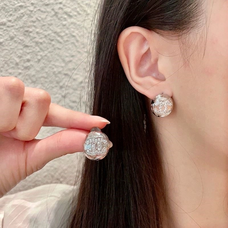 Supportive Chanel Earrings 224209