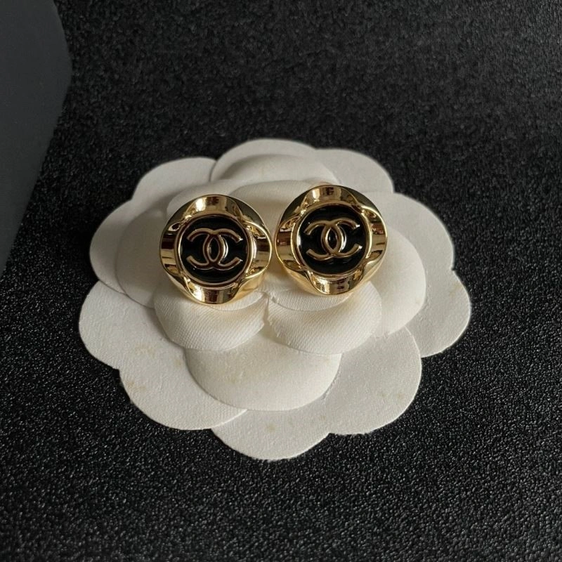 Unique Chanel Earrings 224150