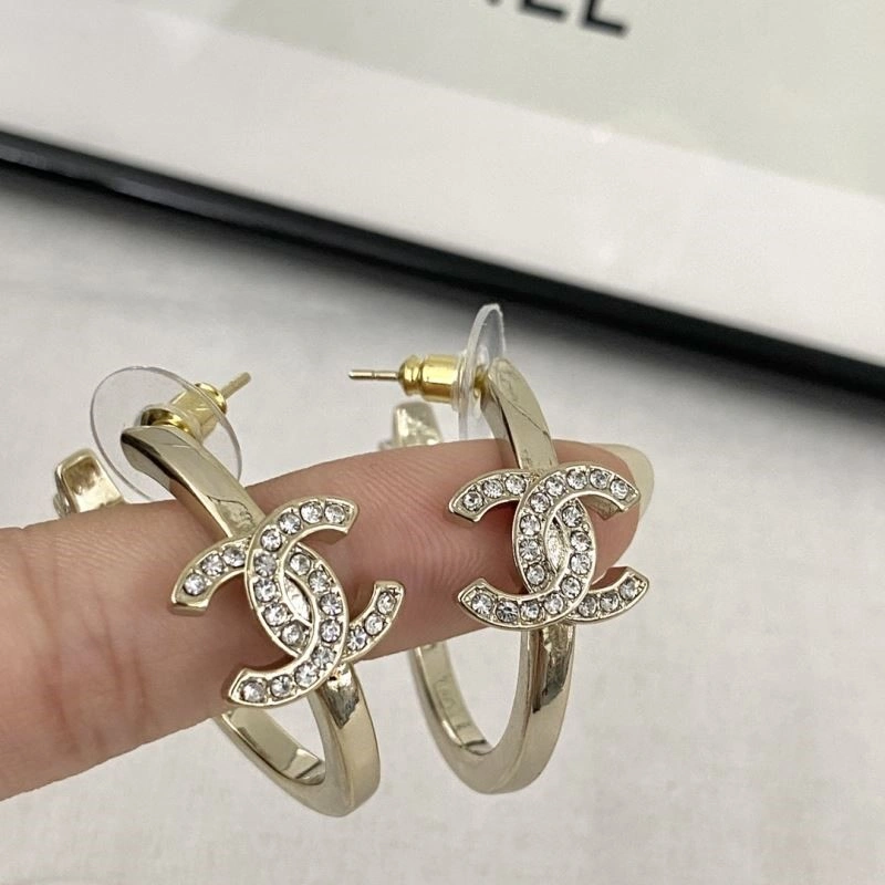 Comfortable Chanel Earrings 224155
