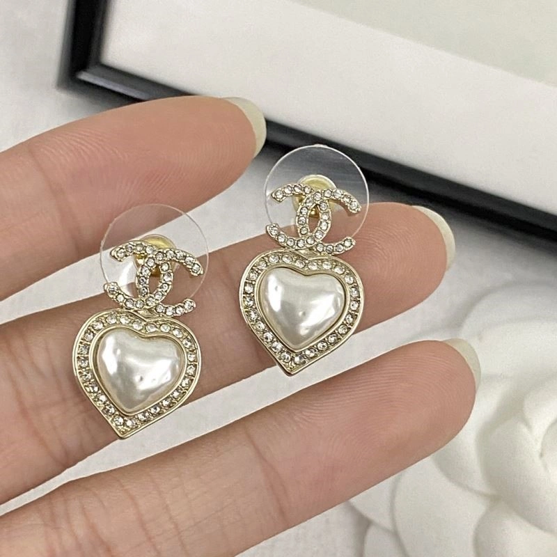 Stretchable Chanel Earrings 224123