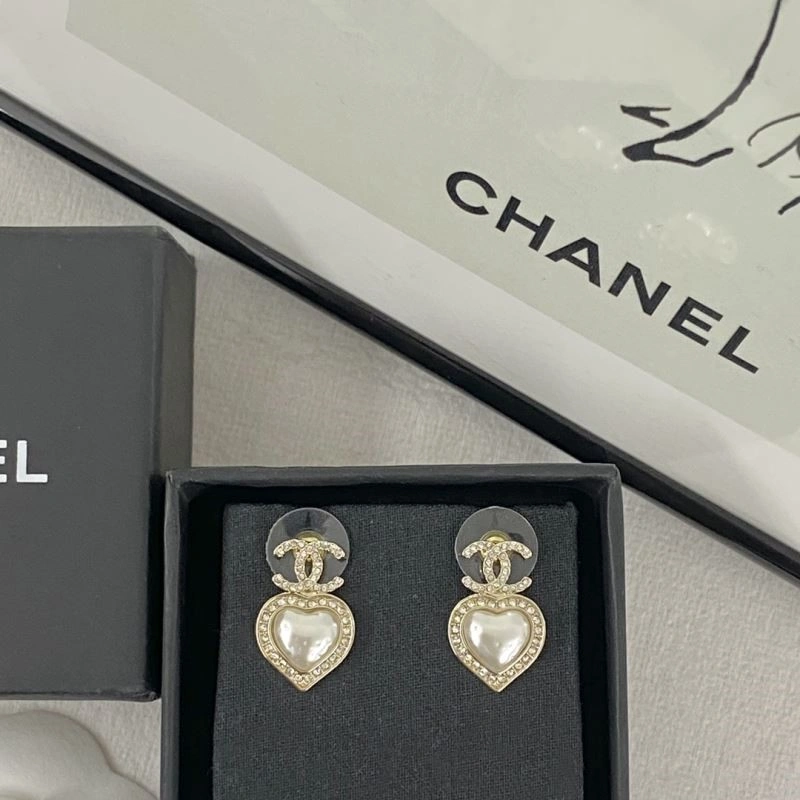 Stretchable Chanel Earrings 224123